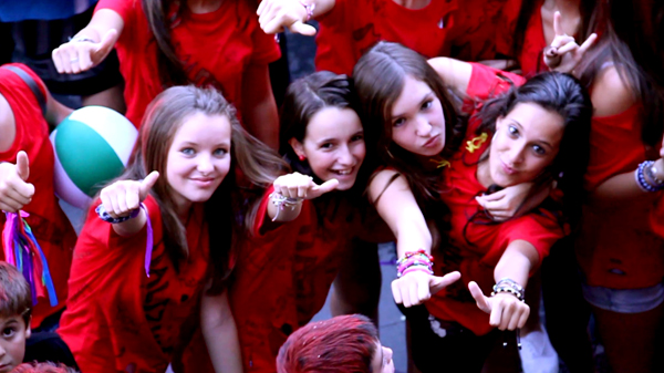 galdakao_fiestas_neskak_gorriz_gazteak_2011