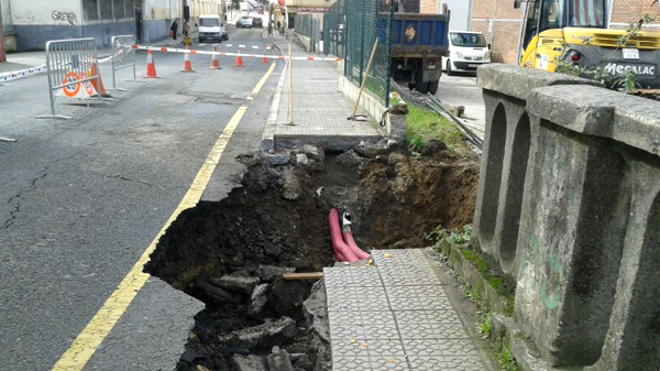 basauri_urbi_puente_2014_grieta