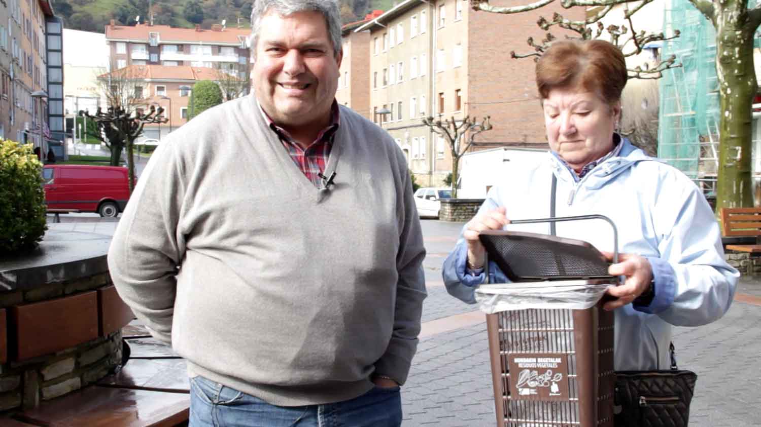 basauri contenedor 2015 san miguel vecinos