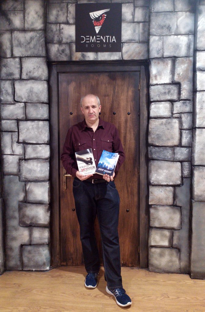 Ager Aguirrre, escritor y dueño de la Scape Room Dementia Rooms